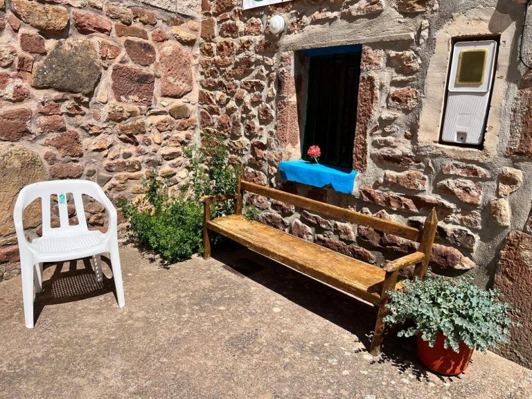CASA EN VENTA EN LA SIERRA DE BURGOS