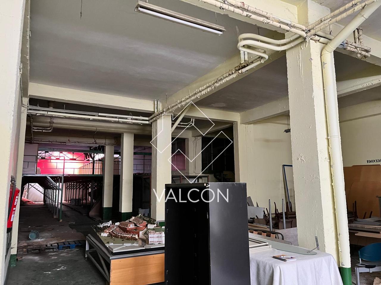 GRAN LOCAL EN GAMONAL