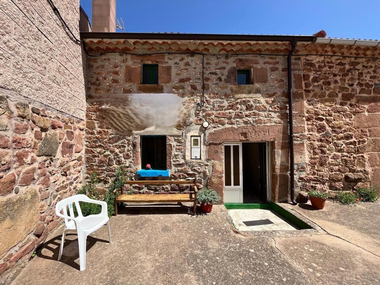 CASA EN VENTA EN LA SIERRA DE BURGOS