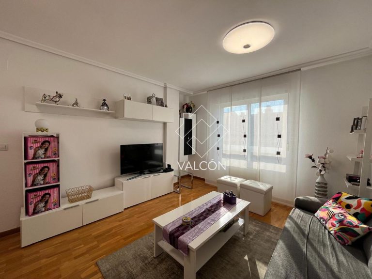 PISO EN VENTA EN ZONA FUENTECILLAS